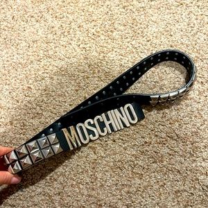 Moschino belt like new